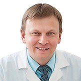 Врач Эшмаков Альберт Николаевич
