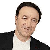 Врач Ганеев Фанис Хайдарович