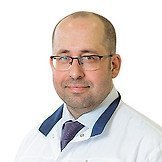 Врач Гущин Сергей Геннадьевич