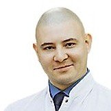 Врач Халиуллин Денис Дарисович